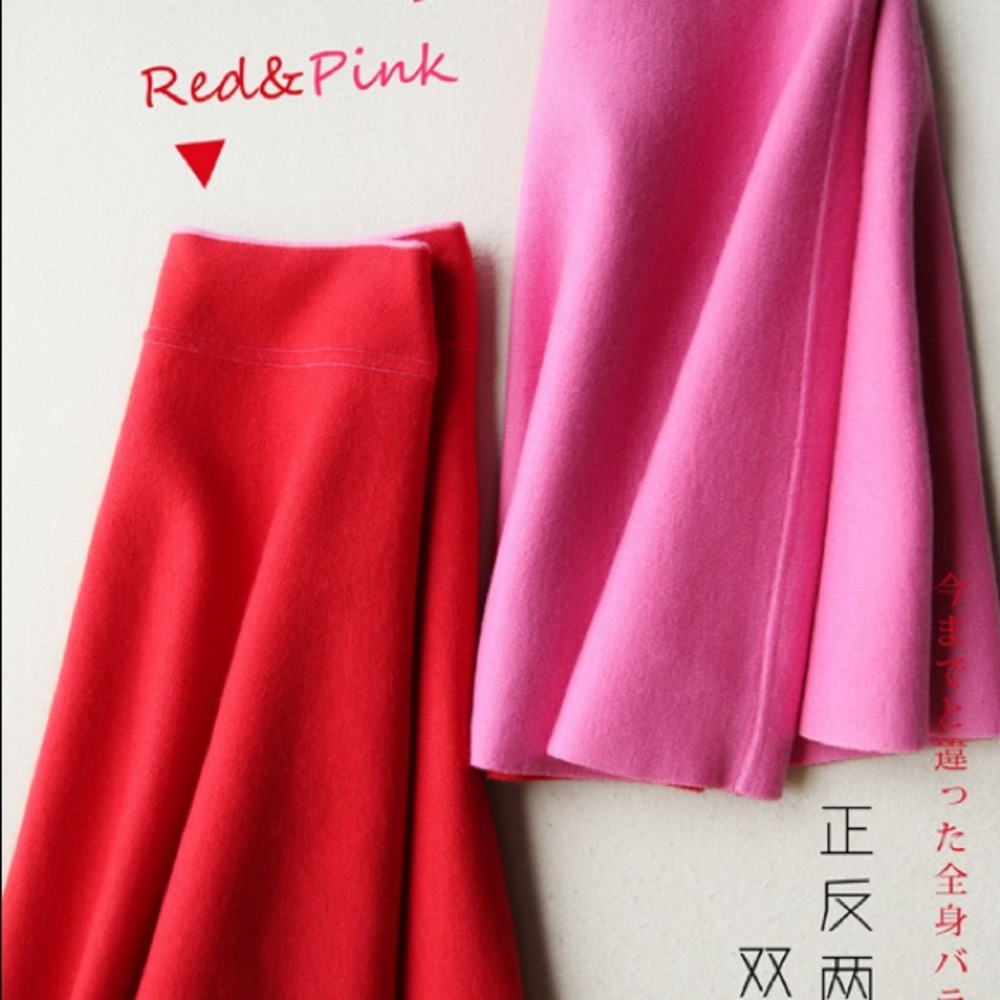100% Merino wool reversible mini skirt
